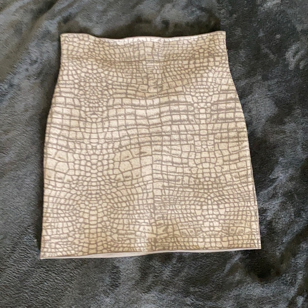 Only worn once!